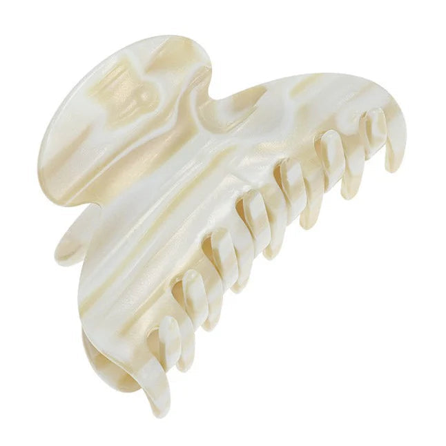 LuxeGrip Elegant Claw Hair Clip
